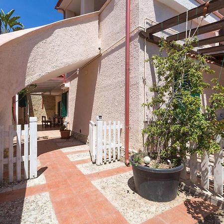 Il Bacio Del Sole By Barbarhouse Apartment Vieste Bagian luar foto