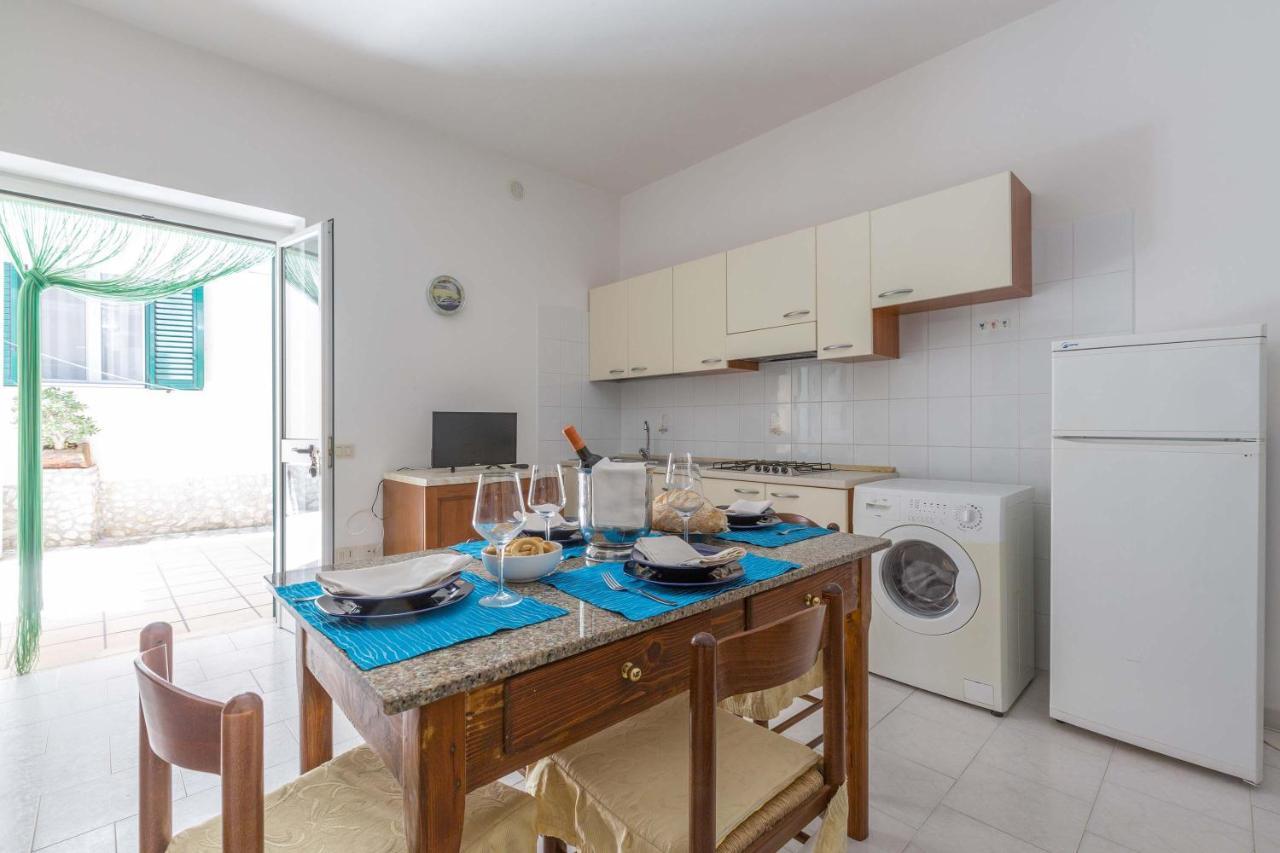 Il Bacio Del Sole By Barbarhouse Apartment Vieste Bagian luar foto
