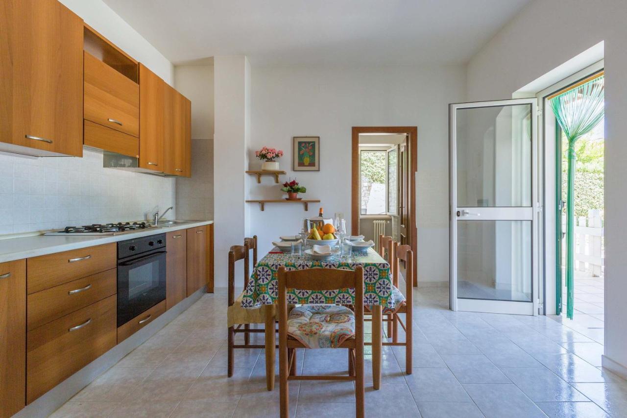 Il Bacio Del Sole By Barbarhouse Apartment Vieste Bagian luar foto