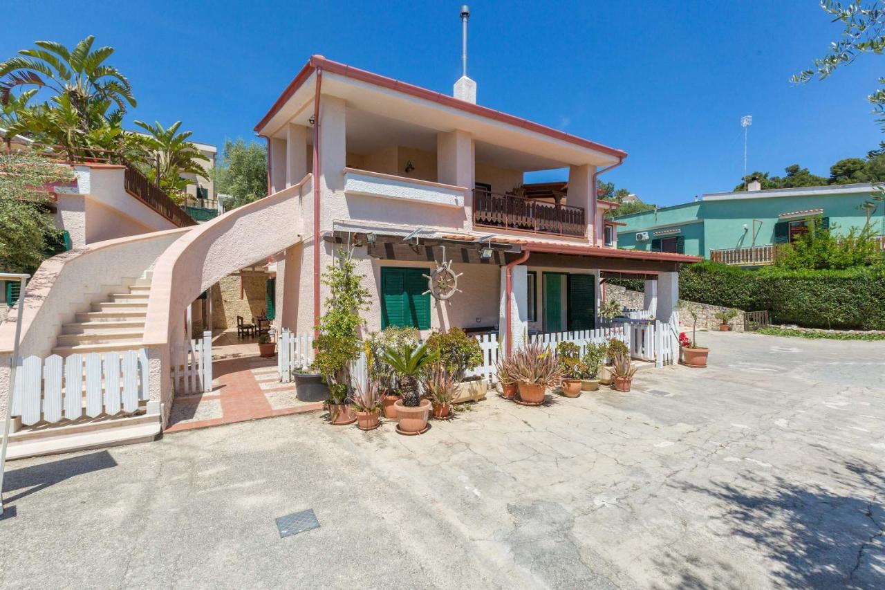 Il Bacio Del Sole By Barbarhouse Apartment Vieste Bagian luar foto